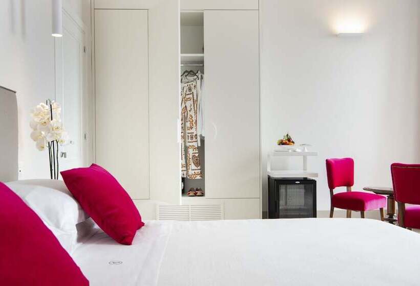 סוויטת ג'וניור נוף לים, I Bastioni San Domenico   Boutique