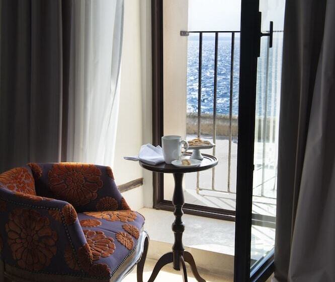 جناح مطلّ علي البحر, I Bastioni San Domenico   Boutique