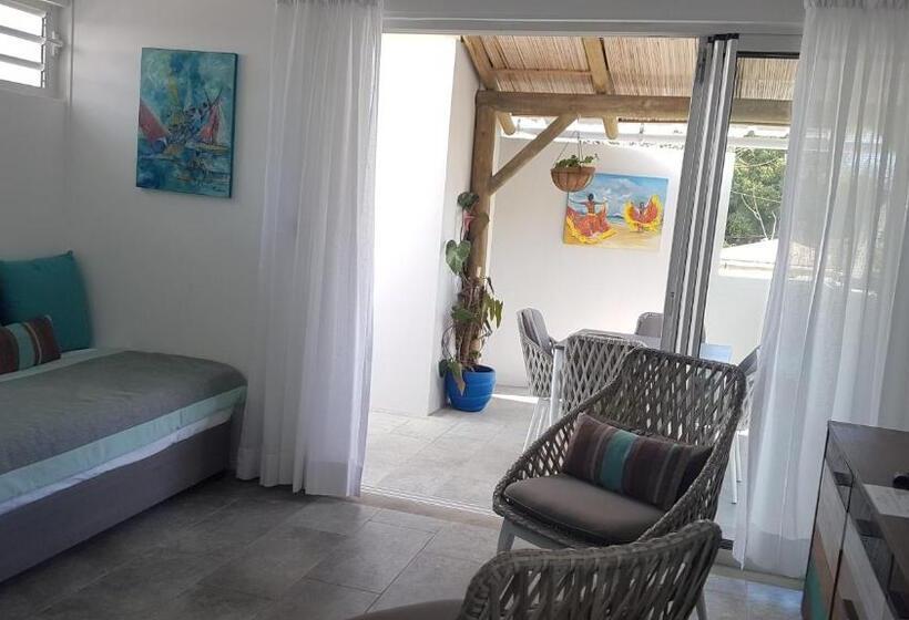 آپارتمان 2 خوابه با بالکن, La Mariposa Mauritius