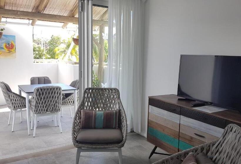 آپارتمان 2 خوابه با بالکن, La Mariposa Mauritius