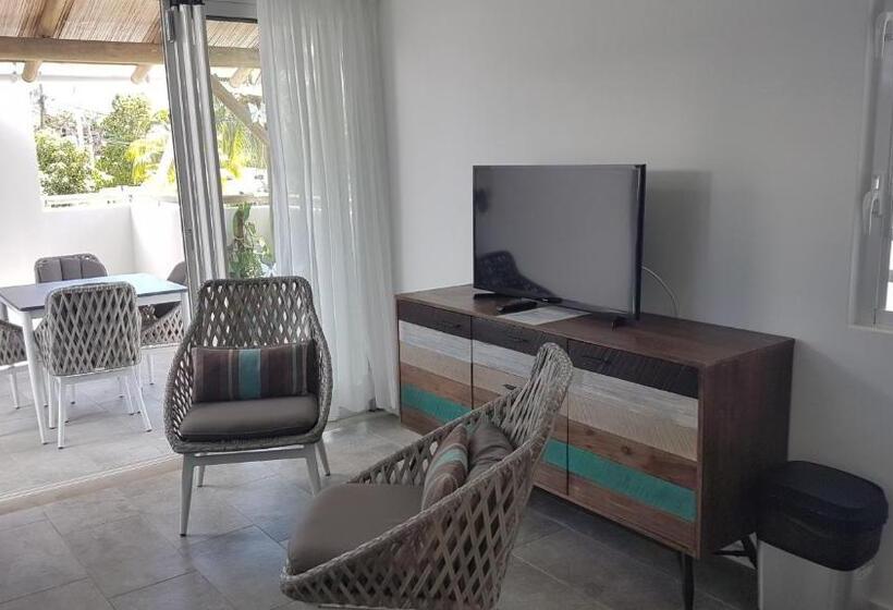 آپارتمان 2 خوابه با بالکن, La Mariposa Mauritius