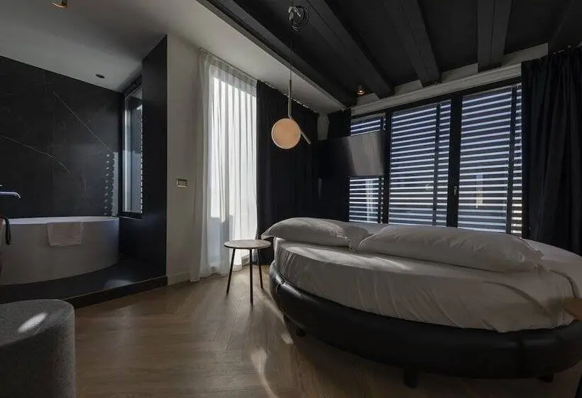 レイクビューデラックスルーム, Maisonme Boutique Hotel   Adults Only