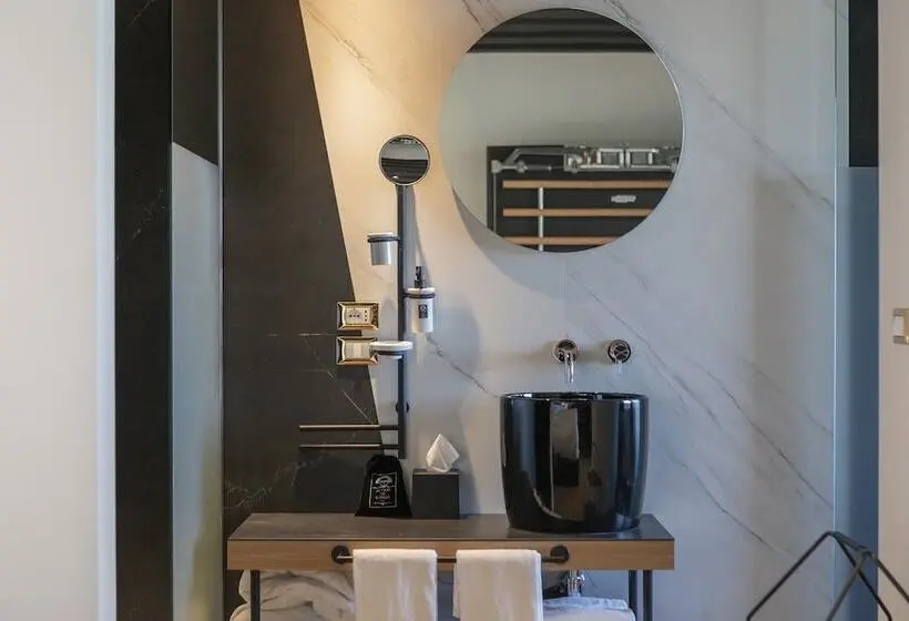 レイクビューデラックスルーム, Maisonme Boutique Hotel   Adults Only