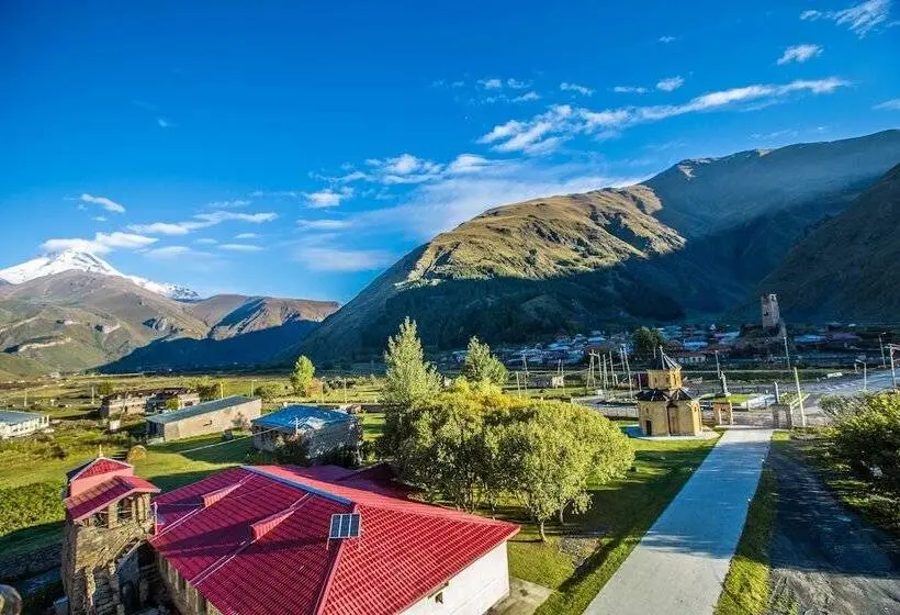 سوییت خانوادگی, Sno Inn Kazbegi