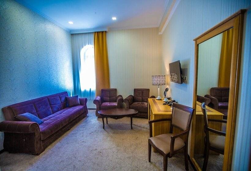סוויטה משפחתית, Sno Inn Kazbegi