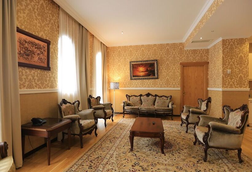 דירת חדר סופריור, Sno Inn Kazbegi