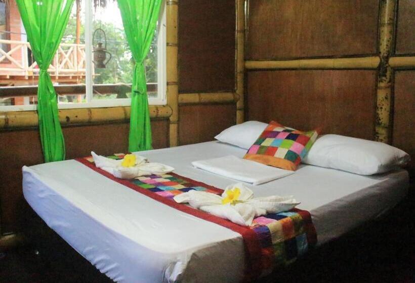 غرفة قياسية حمام مشترك, La Natura Hostel & Pool