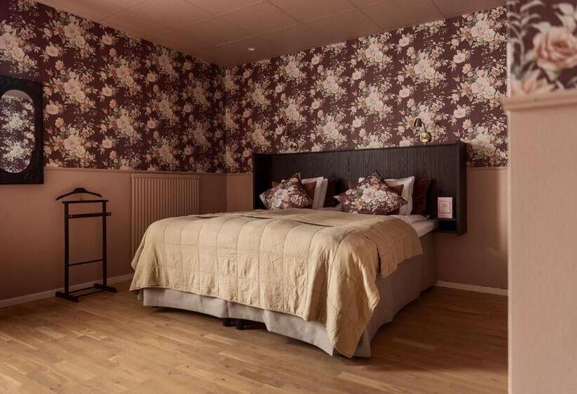 Трехместный Номер Deluxe, Gibsons Hotell