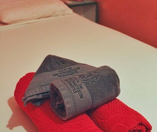 اتاق استاندارد, Twin Fin Hostels