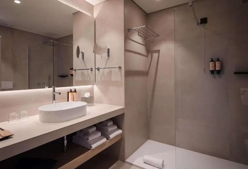 プレステージルーム, Mercure Ponta Delgada Azores