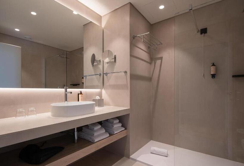 Семейный Номер Superior, Mercure Ponta Delgada Azores