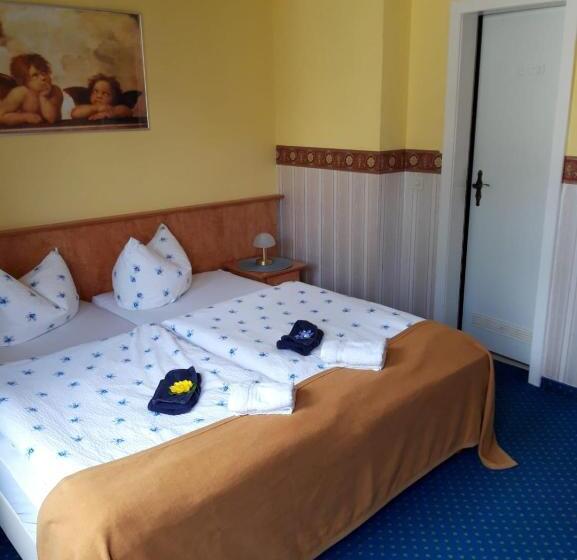 コンフォートルーム, Zur Altstadt