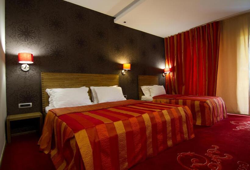 اتاق استاندارد سه تخته با بالکن, Grande Casa Hotel Međugorje