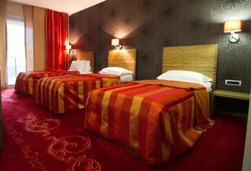 اتاق استاندارد سه تخته با بالکن, Grande Casa Hotel Međugorje