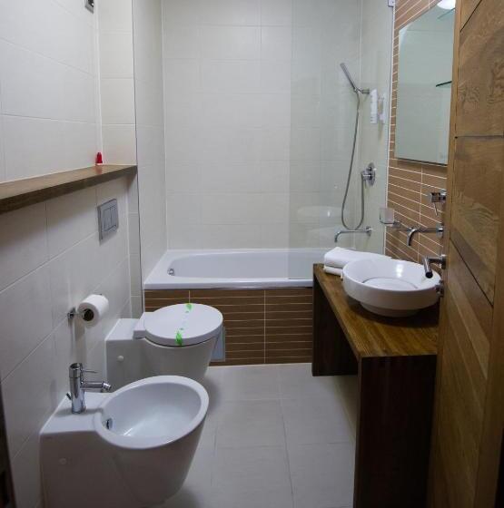 اتاق استاندارد سه تخته با بالکن, Grande Casa Hotel Međugorje