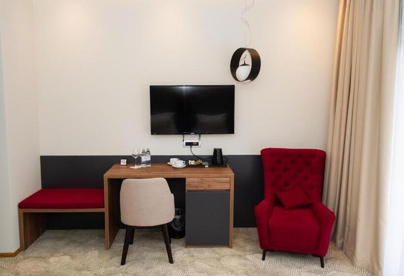 اتاق لوکس با بالکن, Grande Casa Hotel Međugorje