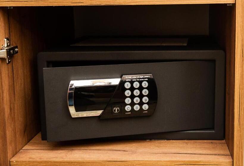 اتاق لوکس با بالکن, Grande Casa Hotel Međugorje