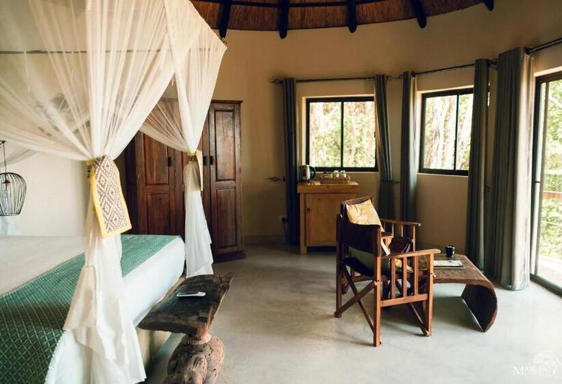 اتاق استاندارد, Masumu River Lodge
