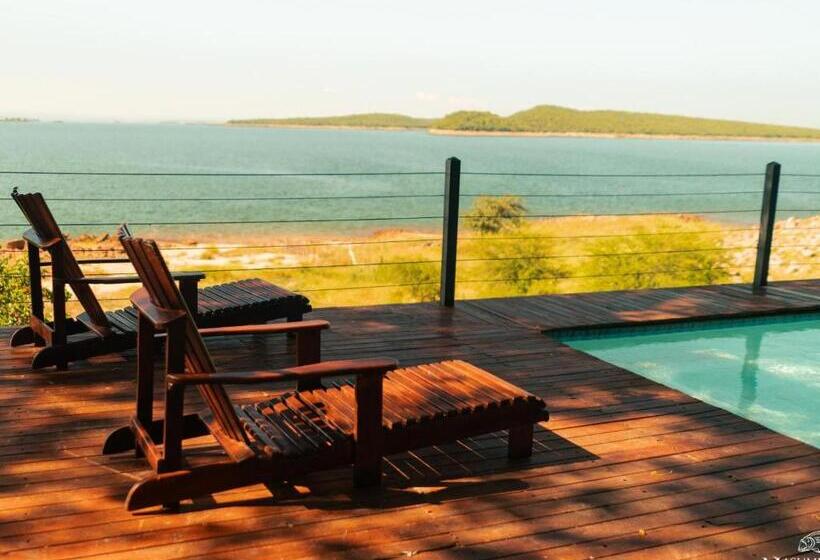 کلبه ییلاقی دلوکس یک خوابه, Masumu River Lodge