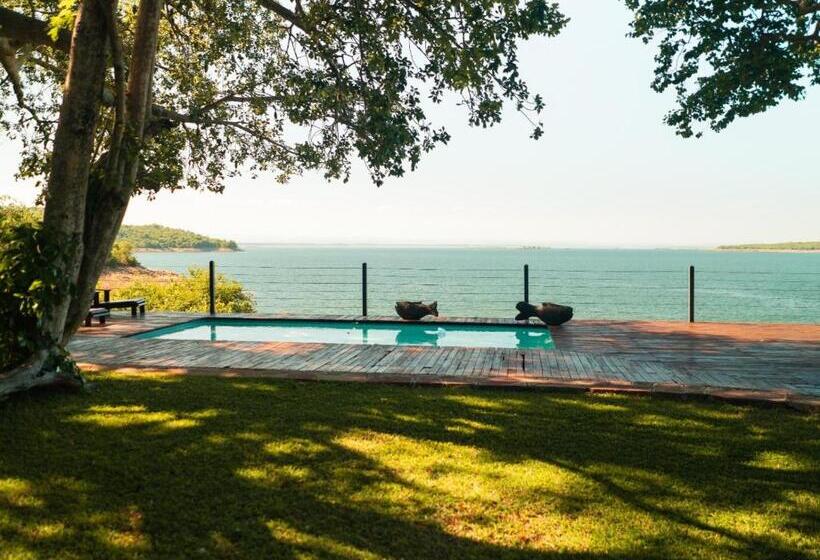 کلبه ییلاقی دلوکس یک خوابه, Masumu River Lodge