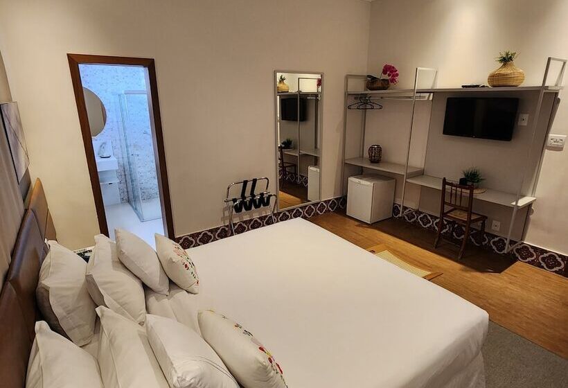 수피리어 룸, Estilo De Minas