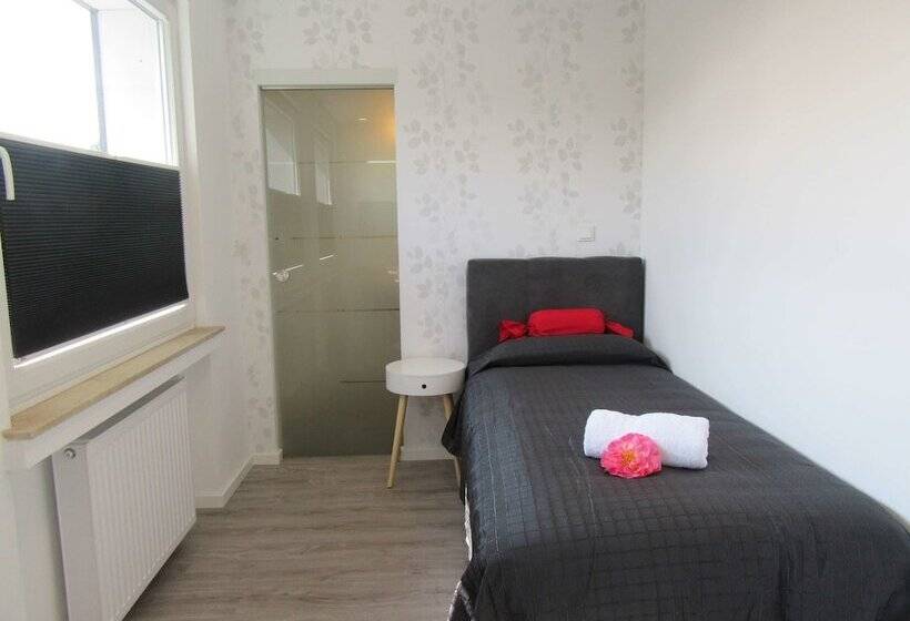 스탠다드 싱글 룸, Minsu