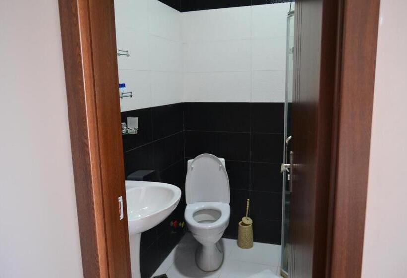 سوییت جونیور, Skyline Batumi