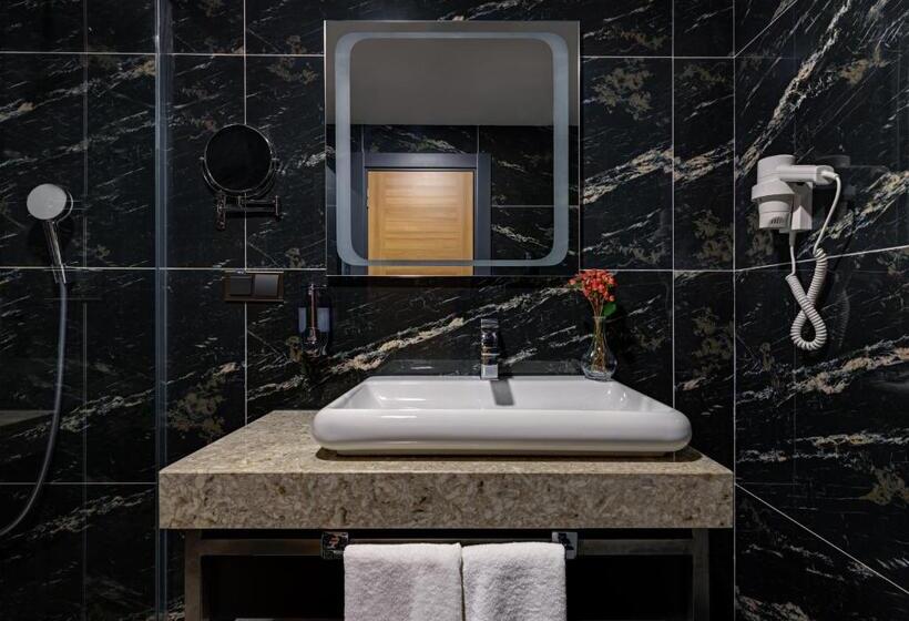 اتاق لوکس, Mövenpick Hotel Trabzon