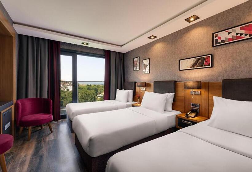 اتاق استاندارد سه نفره, Mövenpick Hotel Trabzon