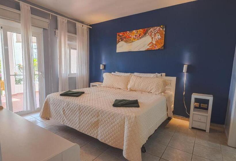 低层单卧公寓, Stanza Mare Beach Front