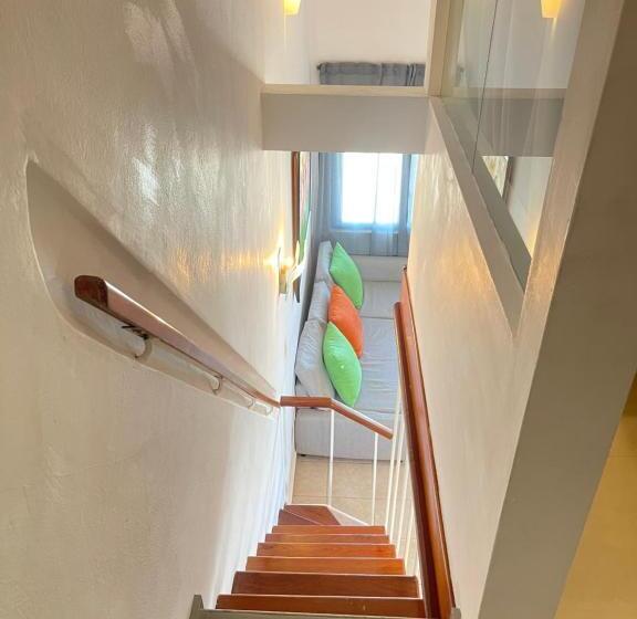 带泳池景观及2个卧室的公寓, Stanza Mare Beach Front