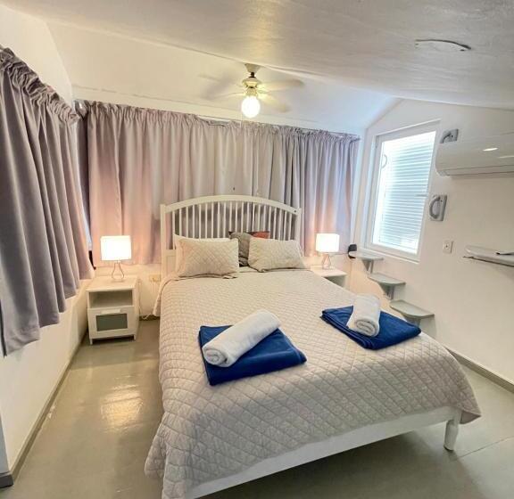 带泳池景观及2个卧室的公寓, Stanza Mare Beach Front