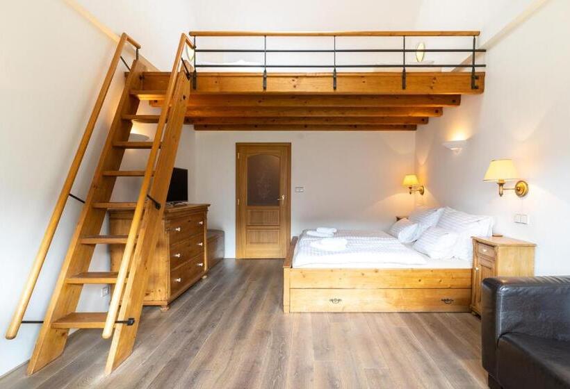 デラックスファミリールーム, Pension Slunečnice & Panorama Restaurace Farma