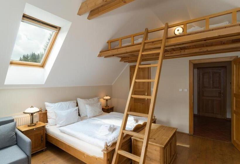 マウンテンビュースタンダードルーム, Pension Slunečnice & Panorama Restaurace Farma