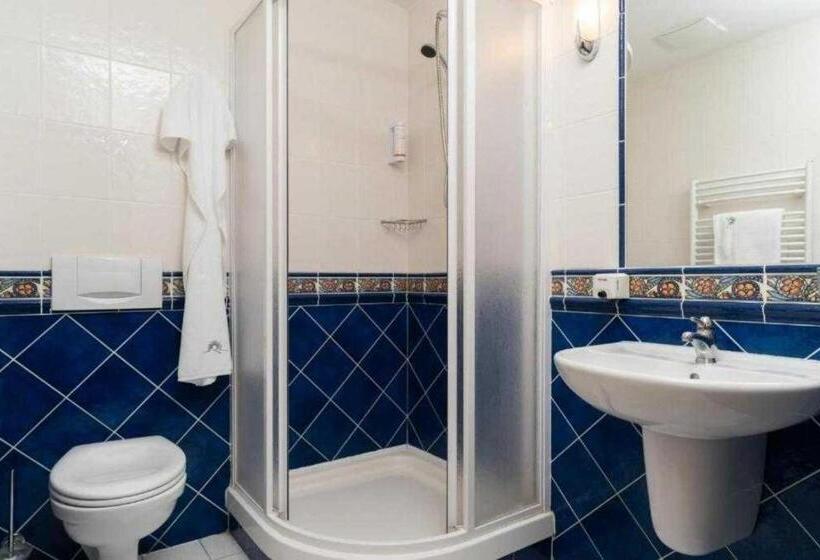 マウンテンビューファミリールーム, Pension Slunečnice & Panorama Restaurace Farma