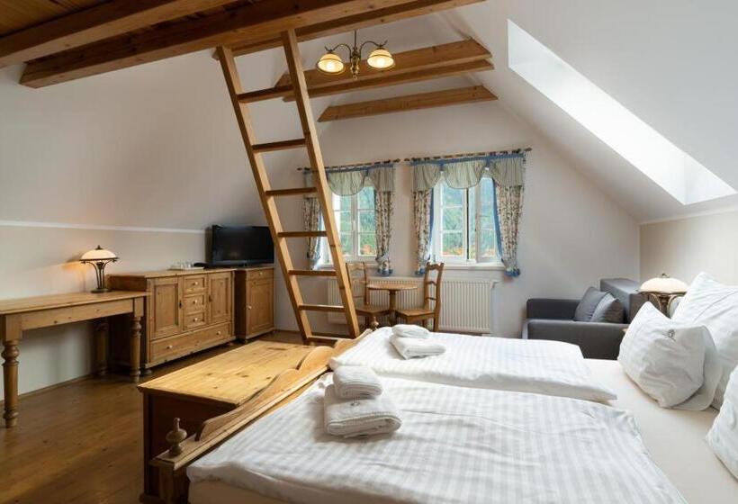 マウンテンビューファミリールーム, Pension Slunečnice & Panorama Restaurace Farma