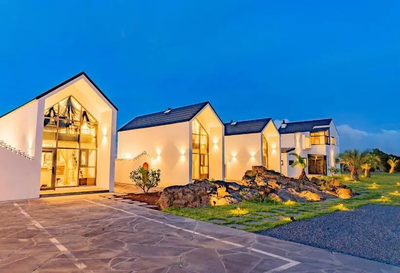 スタンダードスタジオ, Jeju Geunalohu Pension