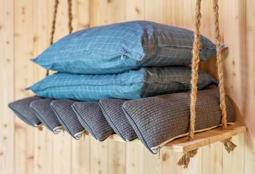 Студия Стандарт, Taean Todamgil Pension