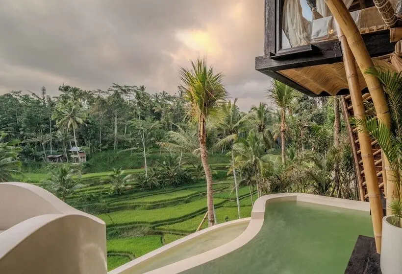 Villa 1 Makuuhuone, Bambootel Sawah View