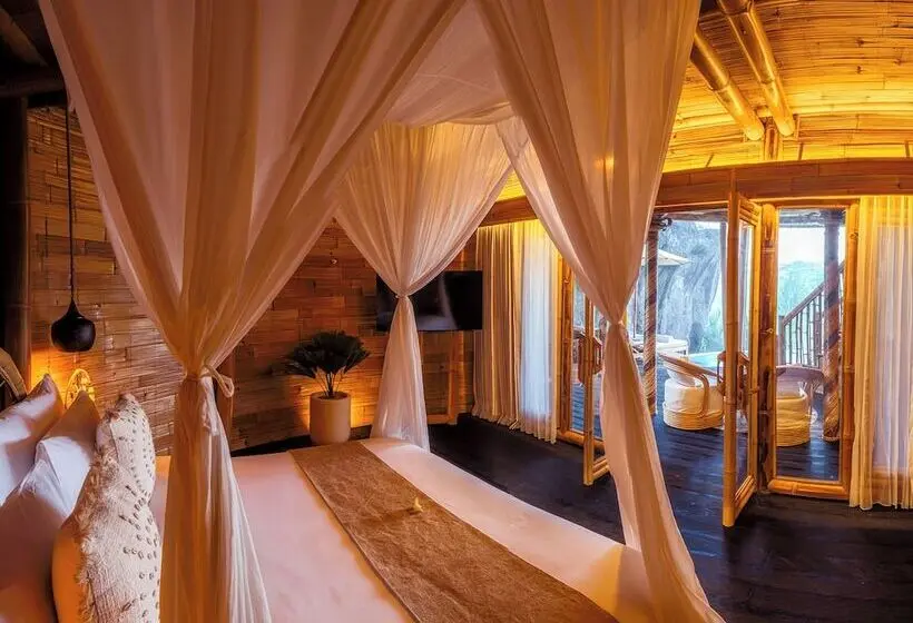 Villa 2 Makuuhuonetta, Bambootel Sawah View