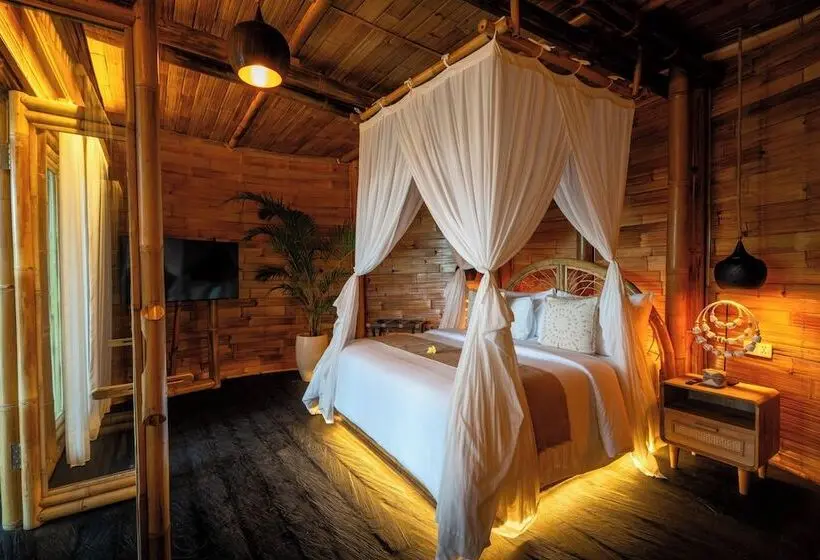 Villa 2 Makuuhuonetta, Bambootel Sawah View