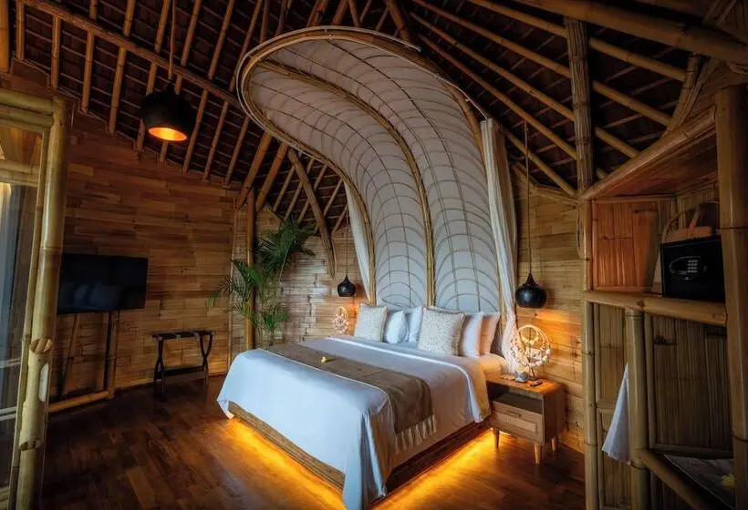 Villa 2 Makuuhuonetta, Bambootel Sawah View