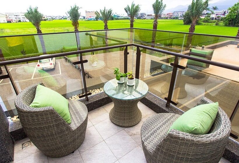 اتاق لوکس, Urban Oasis Inn