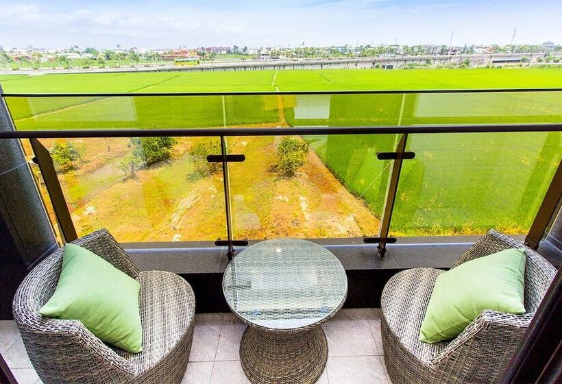 اتاق لوکس, Urban Oasis Inn