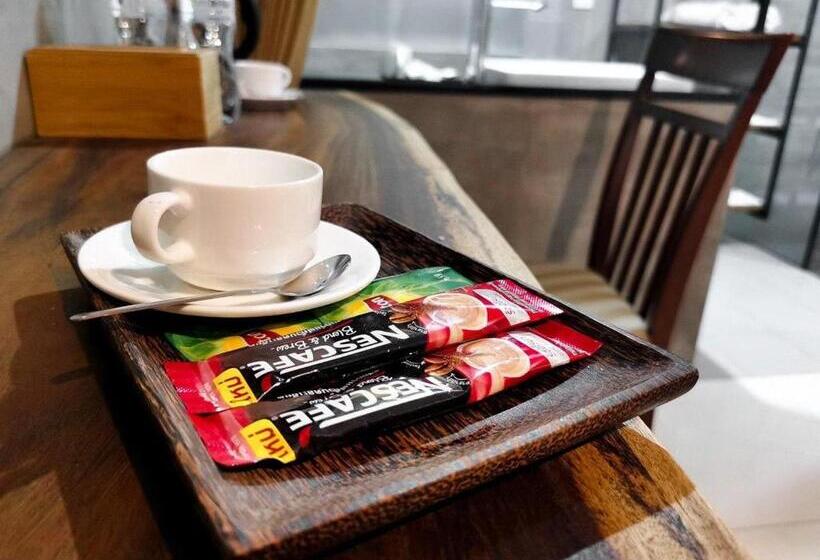 اتاق لوکس, Bk