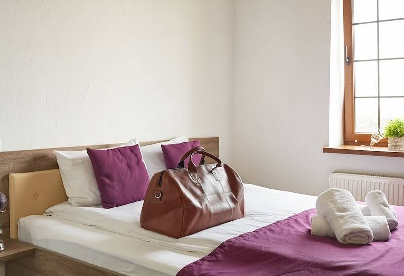 اتاق لوکس, Coin