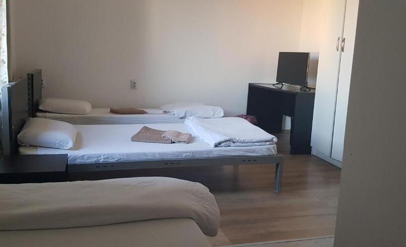 اتاق کلاسیک سه تخته, Dnd X