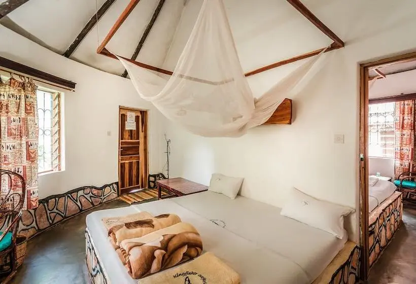 اتاق خانوادگی, Kingfisher Safaris Resort