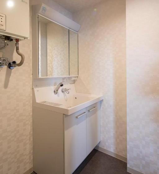 اتاق سوپریور خانوادگی, Pinn N4e2ⅰ