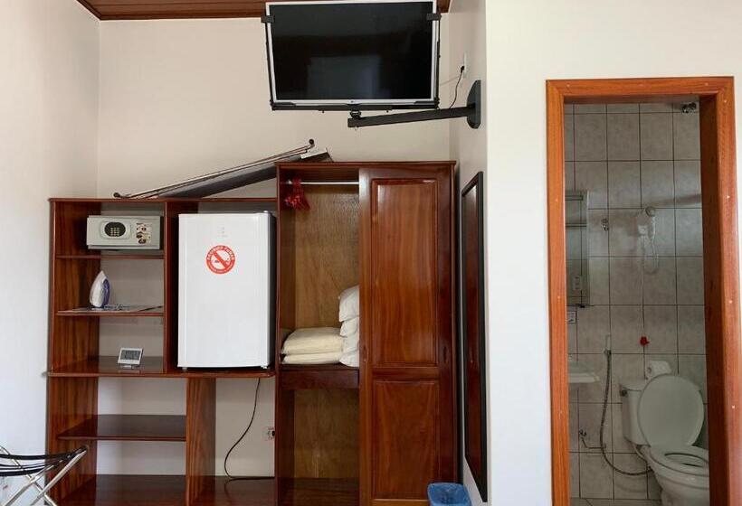 דירת חדר, Aquarius Hotel Aquarius